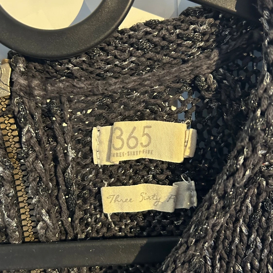 Mörkgrå stickad tröja från 365 - 2