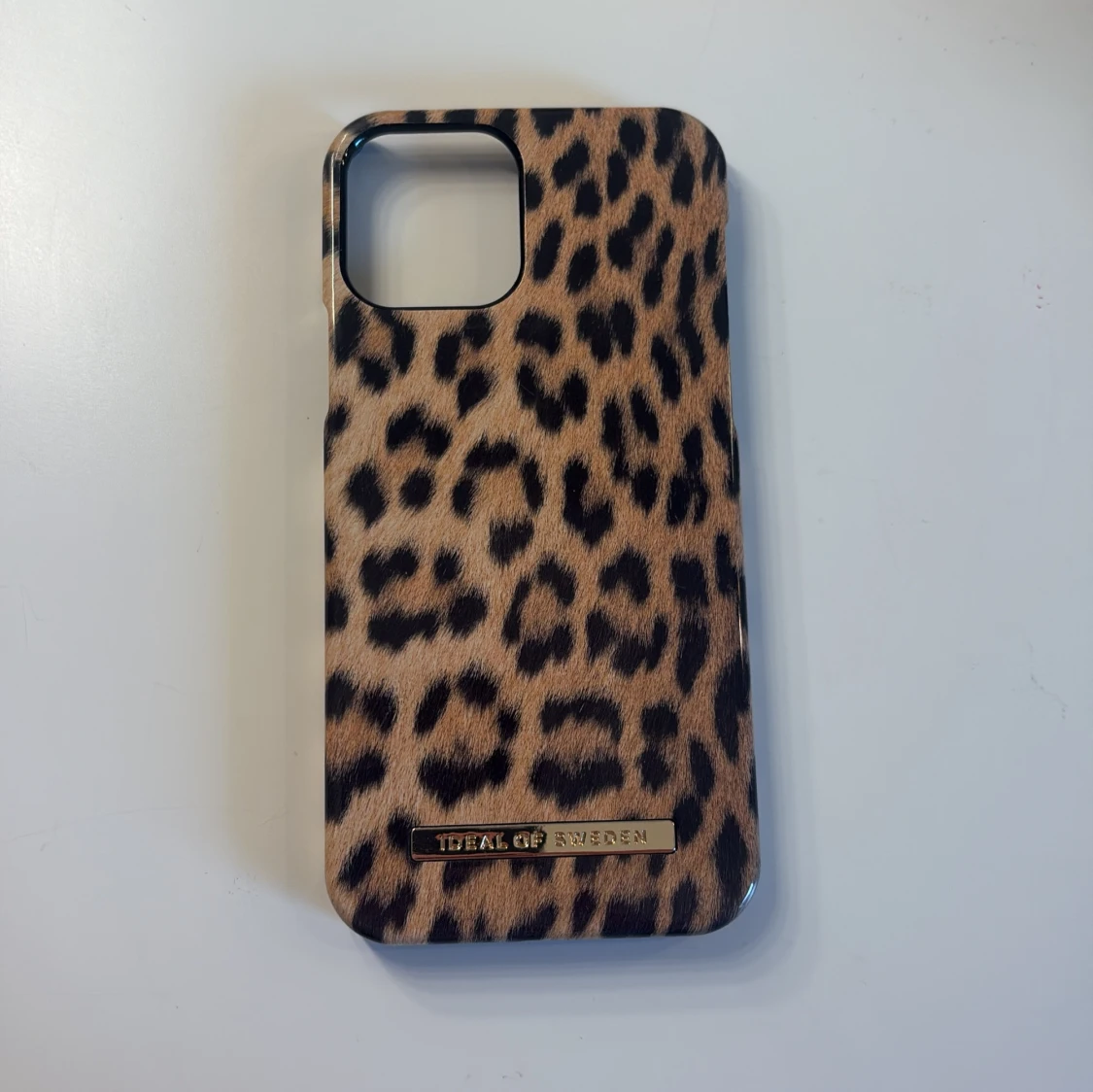 Leopard Case