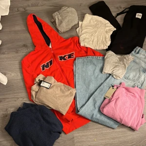 klädpaket - de mesta är i fint skick, allt för 40 kr💕