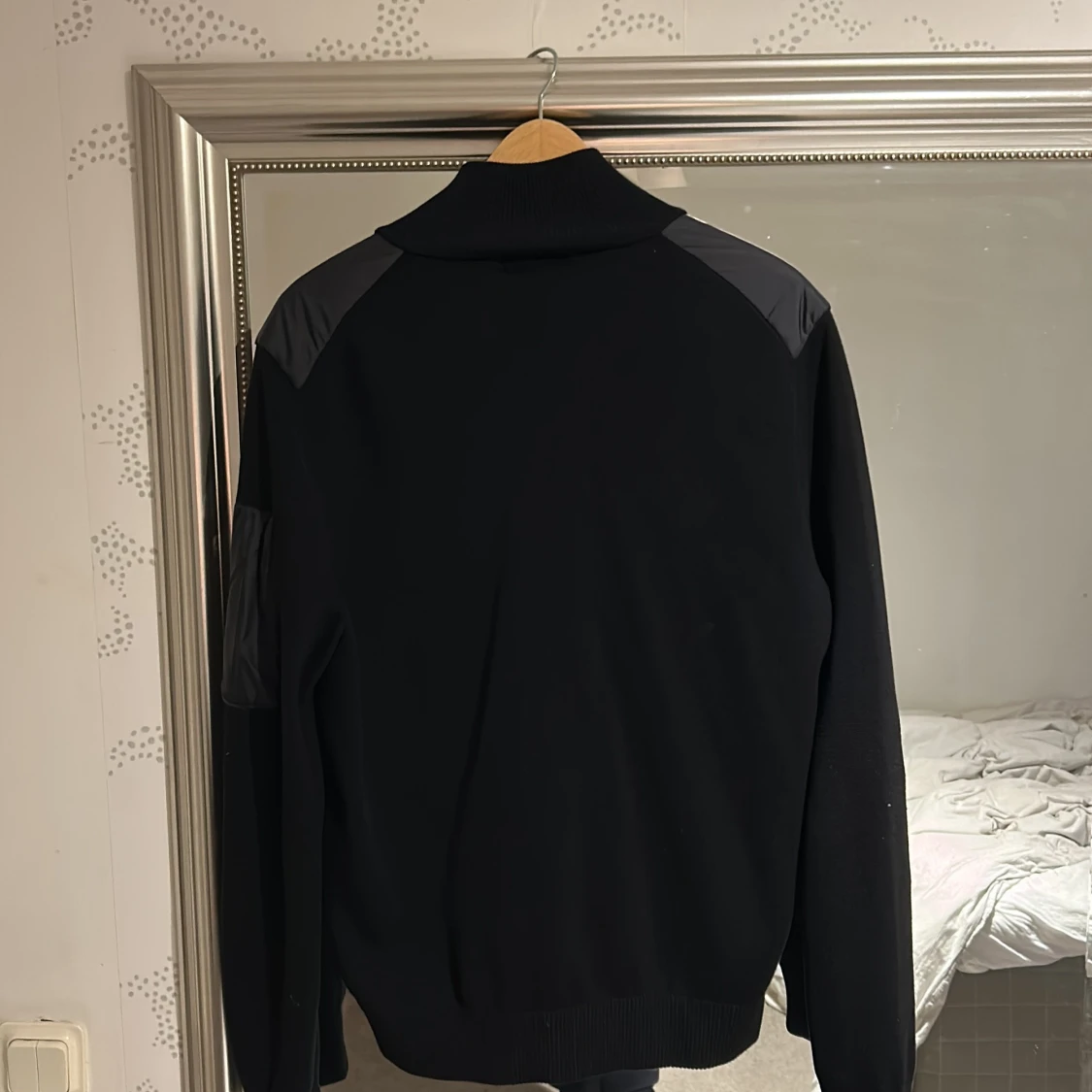 Svart bomberjacka från J.Lindeberg - 1