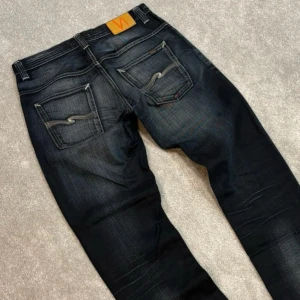 Nudie Jeans - Nudie jeans | Modell: Even Steven | Skick 9/10 Mycket bra! | Nypris ca 2500kr | Mitt pris 899kr | Midjebredd: 43cm Ytterbenslängd: 120cm | Kom gärna pm vid frågor eller funderingar | Postas eller möts upp i Gävle!