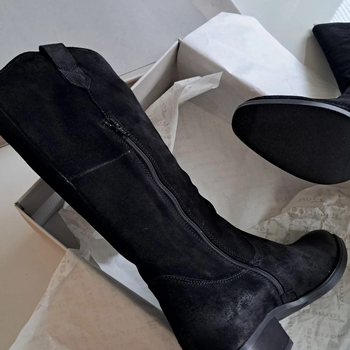 Svarta mockastövlar från Tamaris - 2