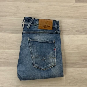 Replay Anbass  - Replay anbass | Storlek - W32/L32 | Skick - 8,5/10 | Inga defekter | Nypris - 1800kr | Hör av er vid frågor eller funderingar 🙌