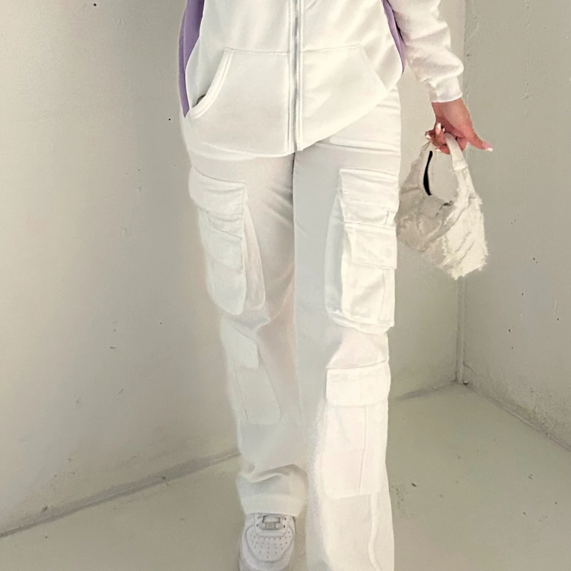 Vita cargos från pull & bear  - 1