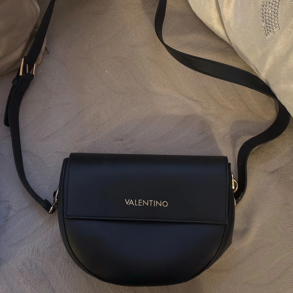 Svart axelväska från Valentino - 1