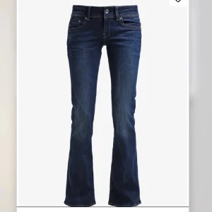 G-star jeans   - Assnygga! Säljer då de är fööör stora tyvärr 🥹🥹 Kan ta egna bilder om det önskas. Köpta för 1300kr- kom med prisförslag 