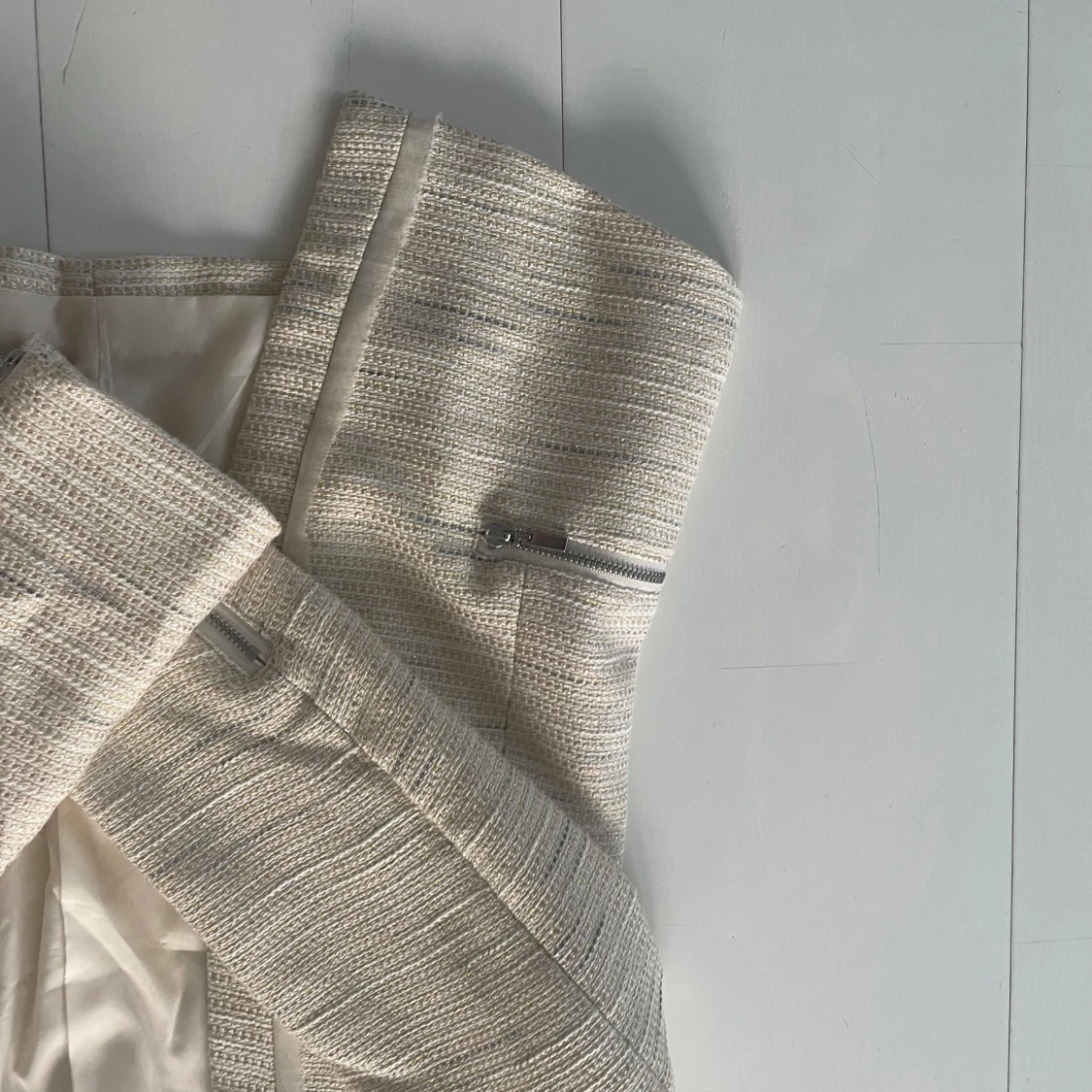 Beige kavaj med dragkedjor från H&M - 3