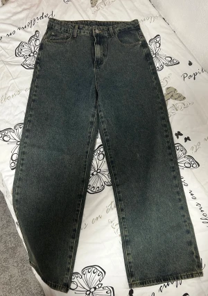 Jeans - Selling jeans in size L purchased from shein. Worn only once and in pretty good shape (no damage)!!