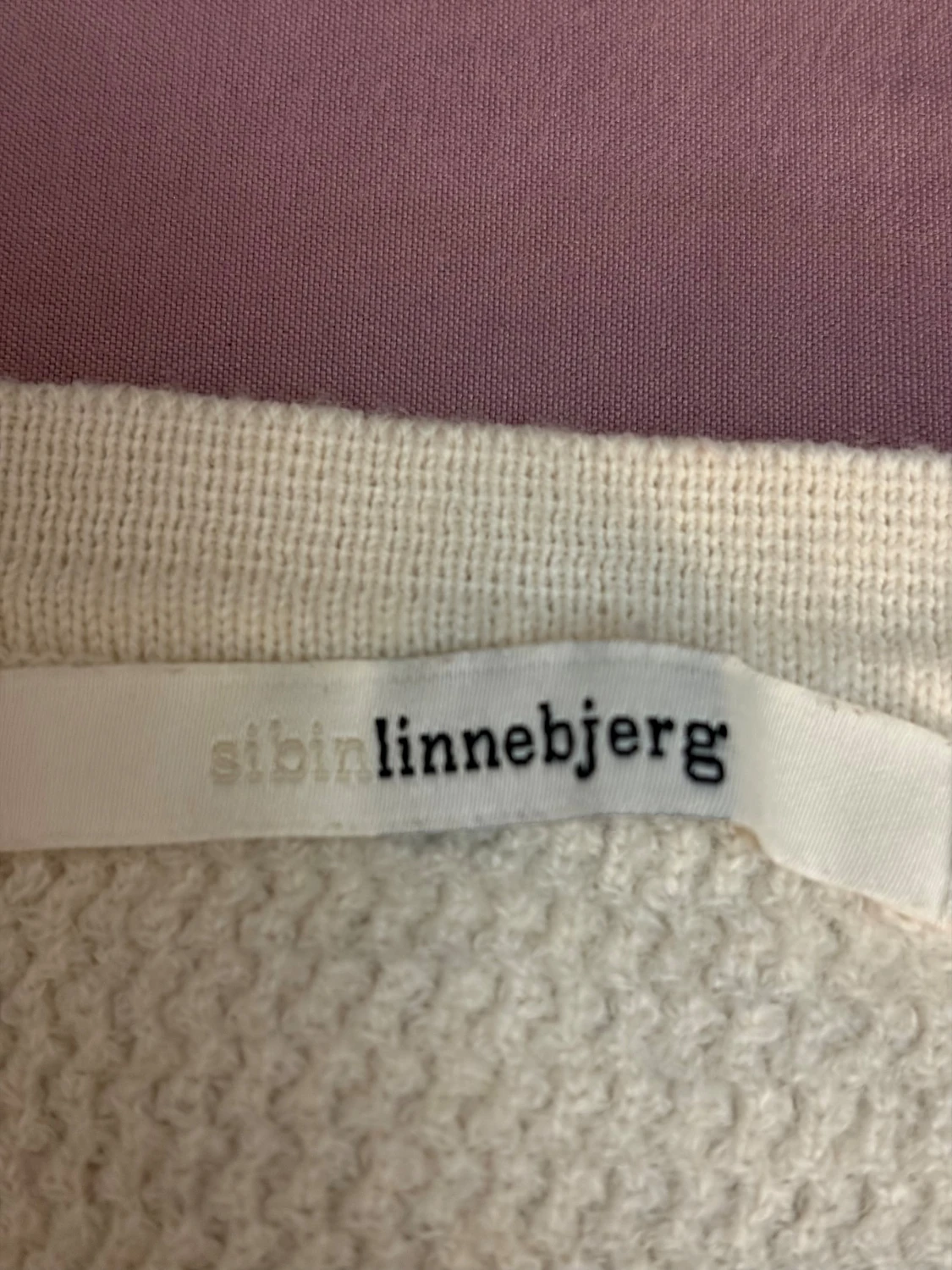 Vit stickad kofta från Sibin Linnebjerg - 1