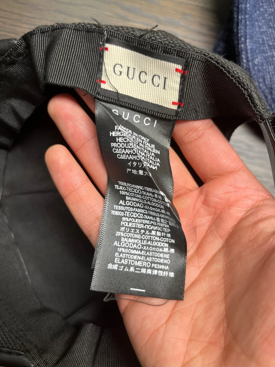 Svart keps från Gucci med GG-mönster - 2