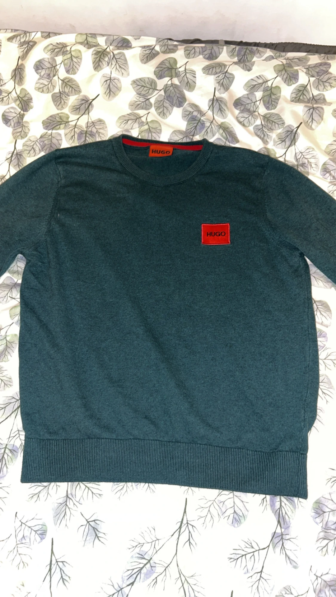Mörkgrön stickad tröja från Hugo