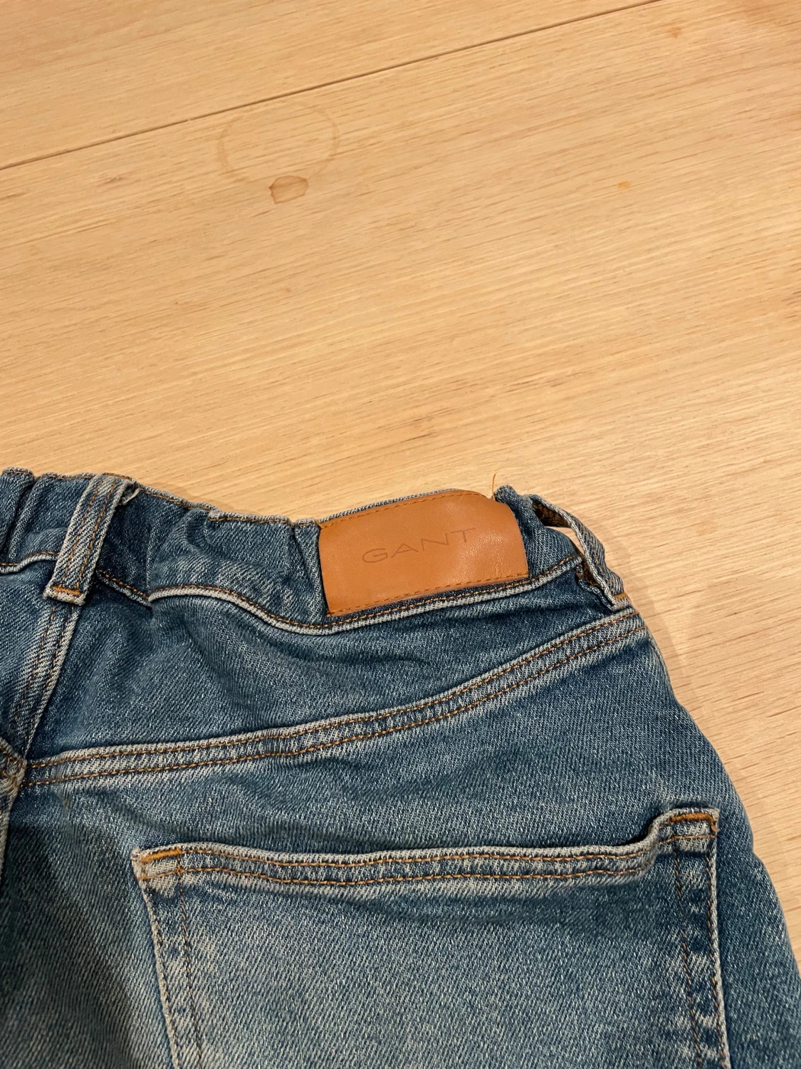 Blå jeans från GANT, 15 år - 2