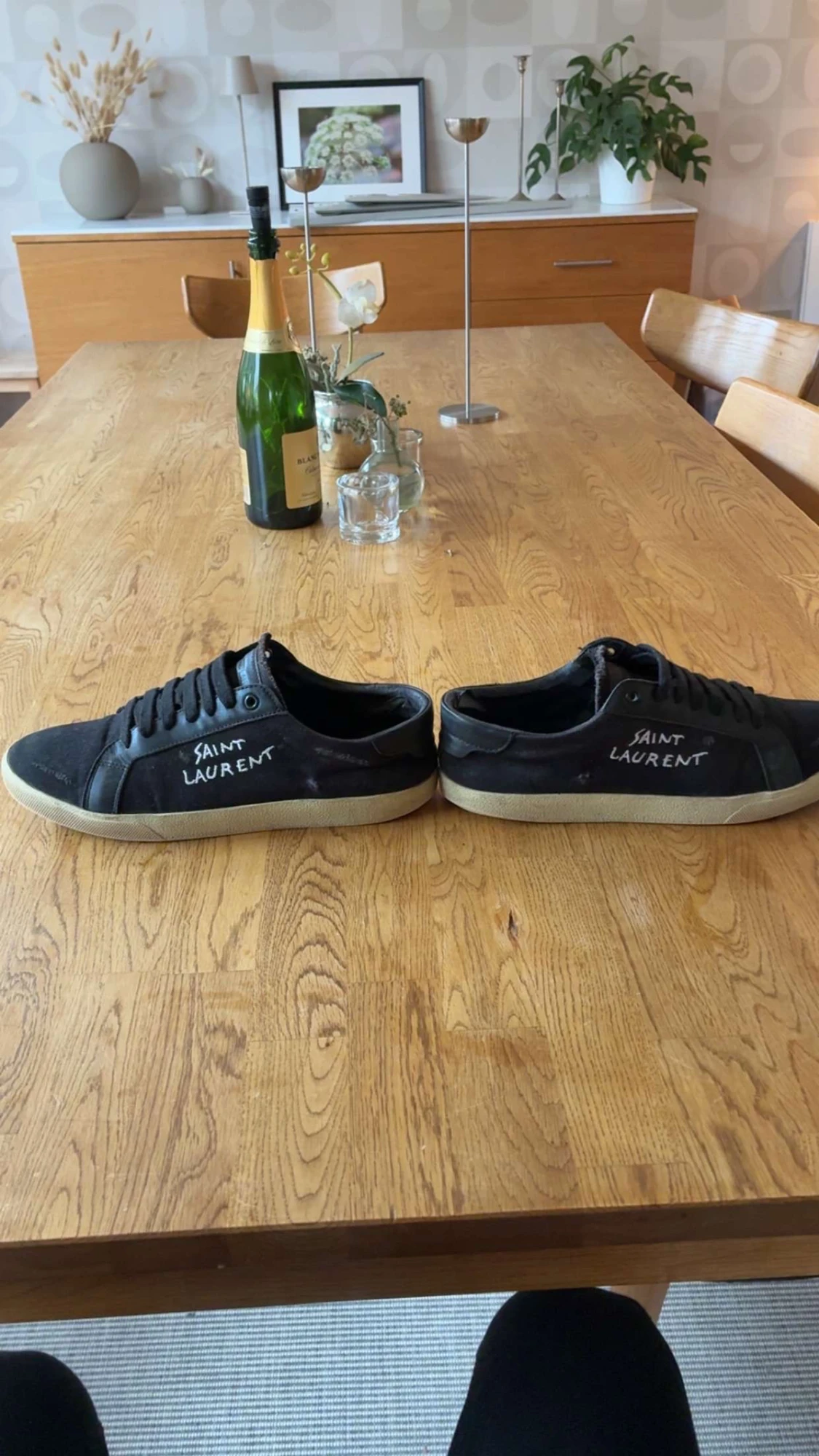 Svarta Saint Laurent sneakers