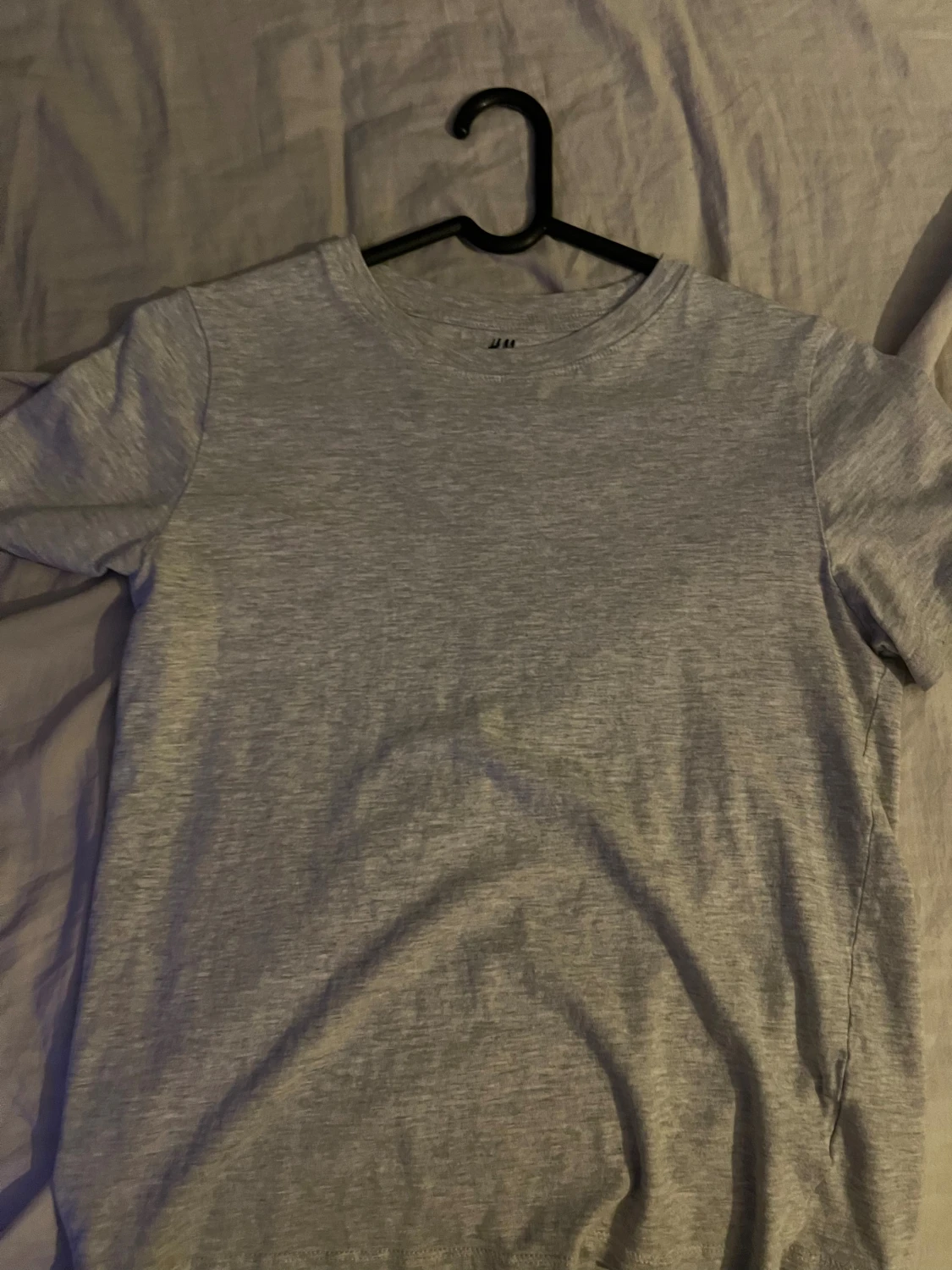 Grå basic t-shirt från H&M