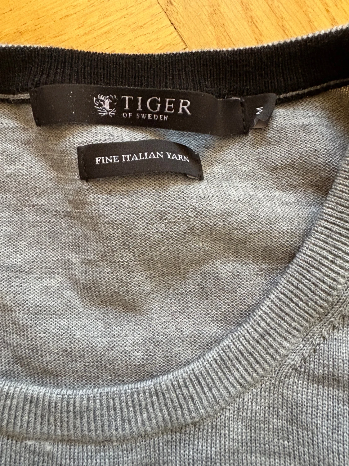 Stickad kofta från Tiger of Sweden - 3