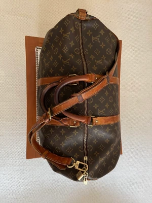 Vintage Louis Vuitton Keepall 50 - Louis Vuitton Keepall 50 Malletier Duffle Bag with Strap and Lock  Size: 50cm 