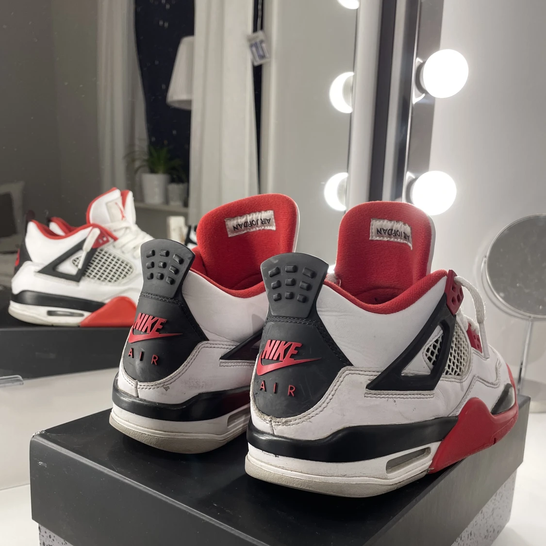 Jordan 4 Fire red  - 91