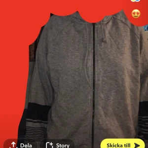 Adidas kofta - Skriv för fler bilder eller frågor:)