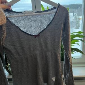 Odd Molly topp - Jättesöt oanvänd odd Molly topp💕  Skriv privat om du är intresserad eller har några frågor❣️ 200 exkl frakt❣️❣️