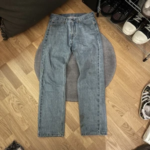 Vintage Levi’s 505 jeans - *RARE* Vintage Levi’s 505 jeans.   Condition 8/10 (litet hål vid skrevet).   Size W31 L32. 