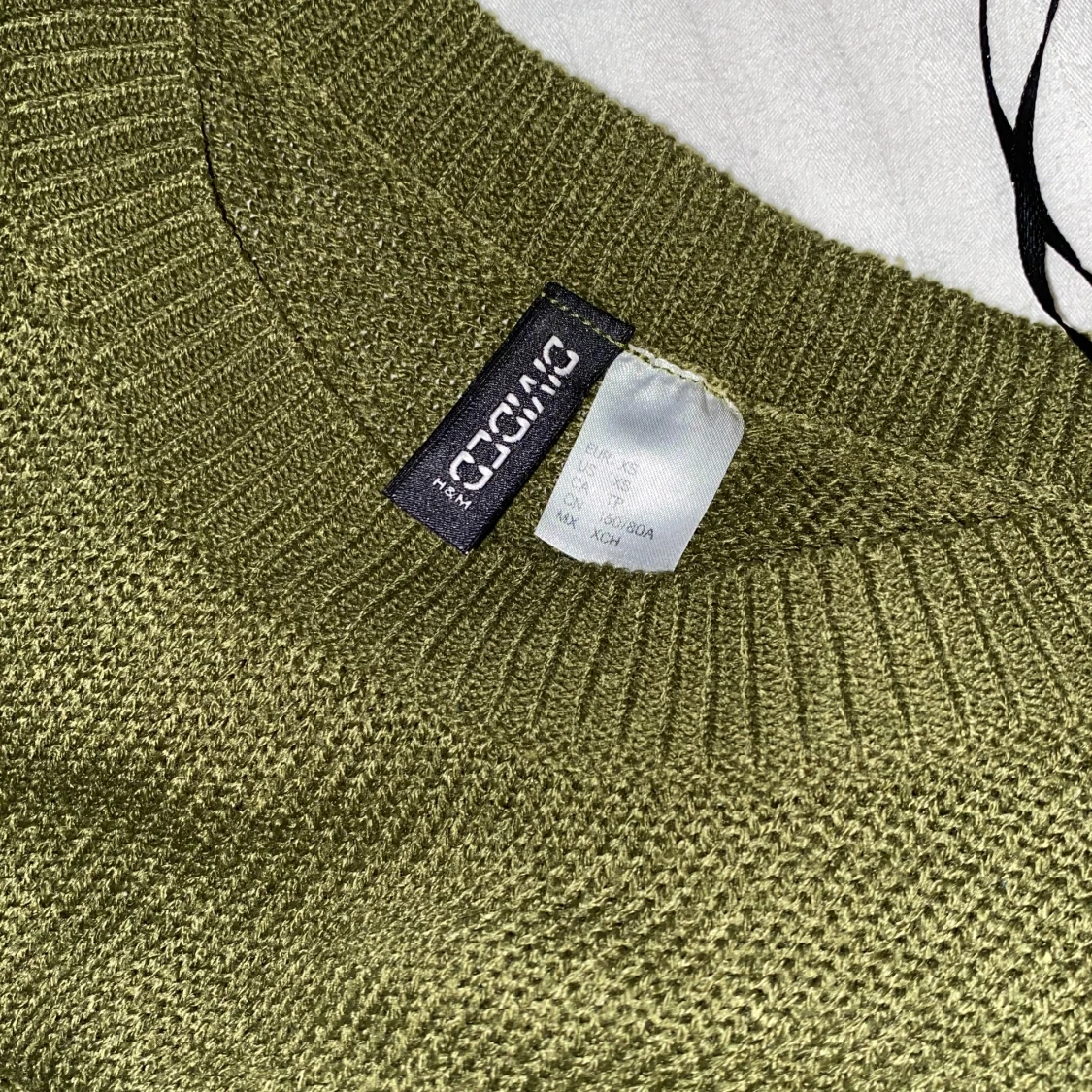 Armé grön stickad tröja - 91