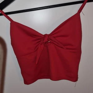 Rött linne - Fint linne/topp