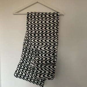 Mönstrade byxor - Byxor