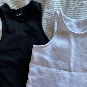 Två halterneck linnen - Säljer pga att jag ej använder.