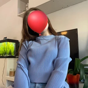 Blå långärmad tröja - Ribbad blå långärmad tröja