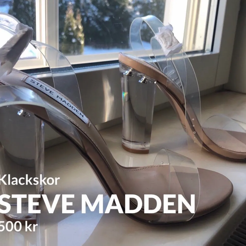 Snygga Steve madden klackar som är fake men i bra kvalitet, dom är inte använda en ända gång. Skor.