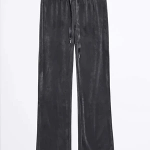 Gina mjukisar - Ett par gråa Gina mjukisar, säljer då jag aldig använder dom. 