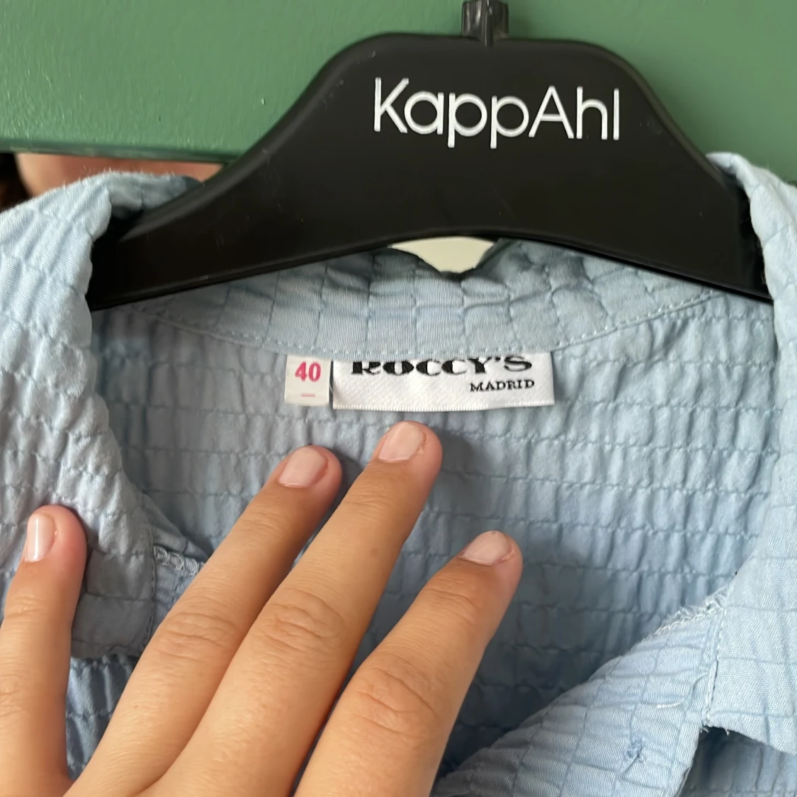 Ljusblå skjorta - 90