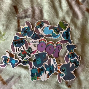 Klistermärken  - Klistermärken 1 för 5kr 3 för 10kr och fem för 25 kr