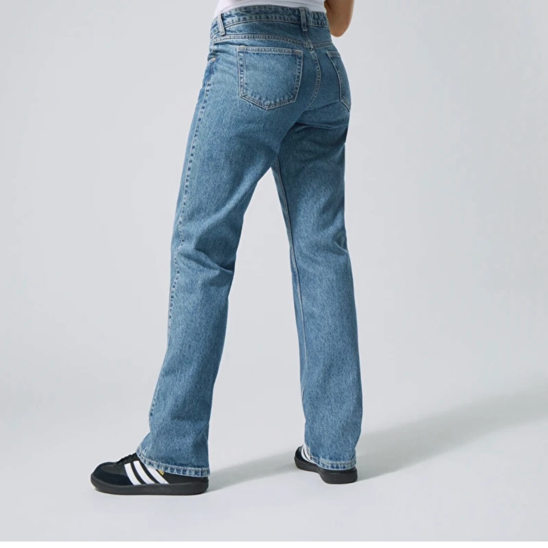 Arow Low Straight Jeans - 90