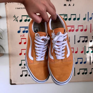 Vans  - Gula Vans , använda 1 gång 