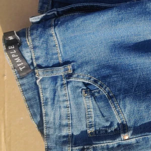 Skinny jeans stl M - Stretchiga jeans knappt använda stl M. 