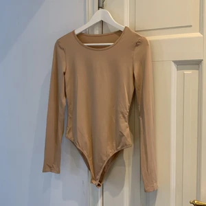 Body  - Oanvänd body storlek 36/38