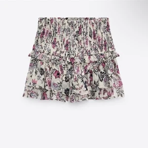 Kjol - Fin kjol från zara❤️