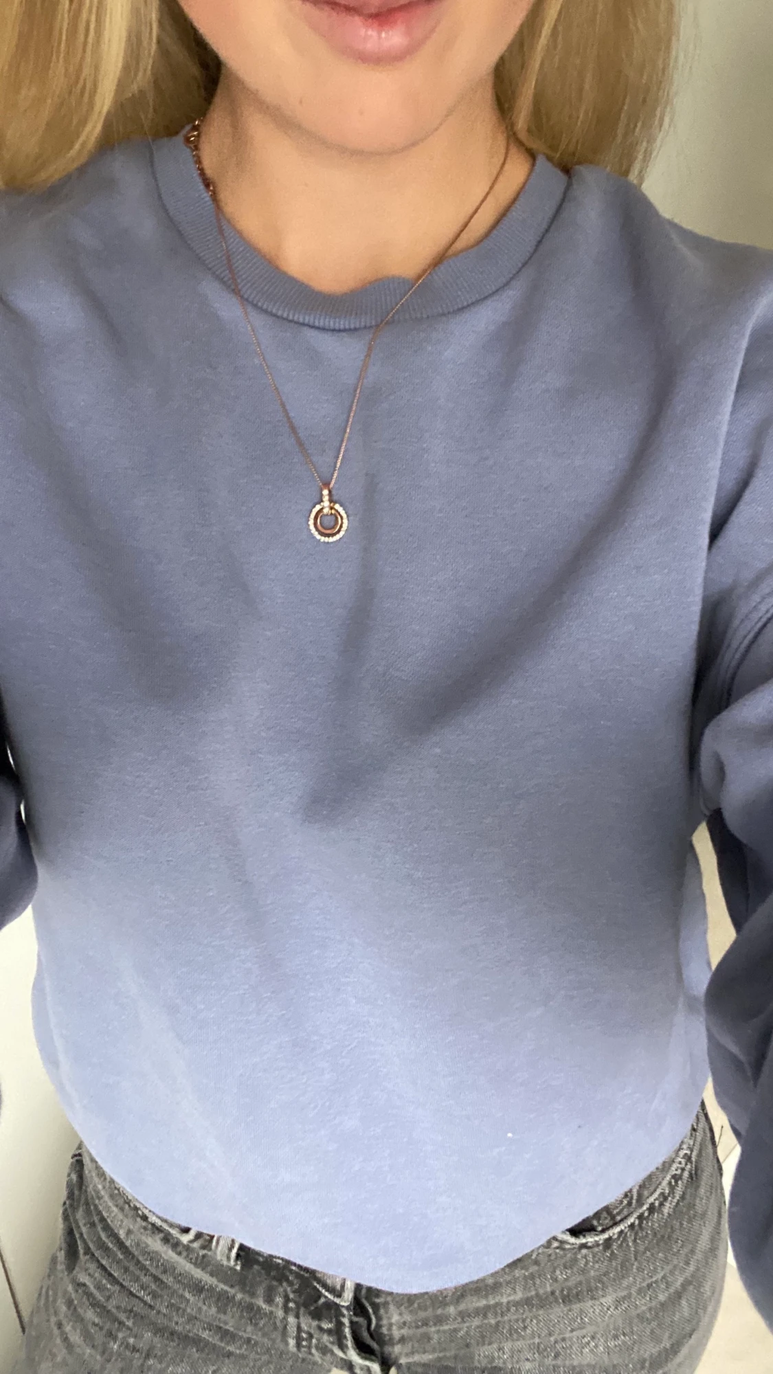 Fin blå tröja från hm - 90