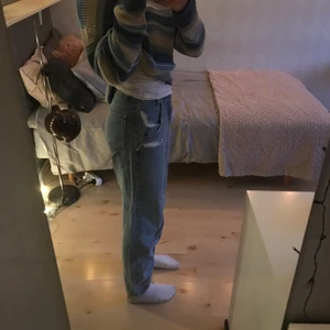 Jeans - Jeans från pull & bear💙 Storlek 33 men passar mig som har 34. 