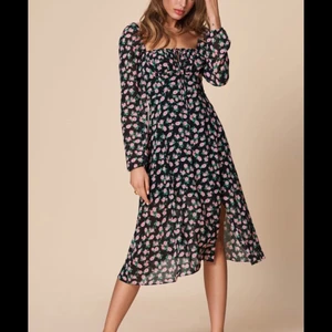 Adoore klänning - Adoore klänning, aldrig använd, storlek 36