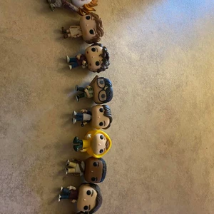 Funko pop - 9 stycken IT funko pop! Inga lådor eller stå brickor finns! 1- IT 1- Georgie 1- Mike 1- Bill 1- Eddie 1- Stanley 1- Beverly 1- Richie 1- Ben