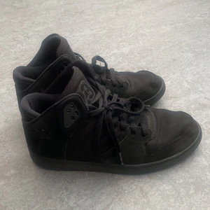 Nike Jordan  - Storlek: 41 Skick: använda några gånger men inga slitningar 