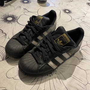 Adidas - Stl 36