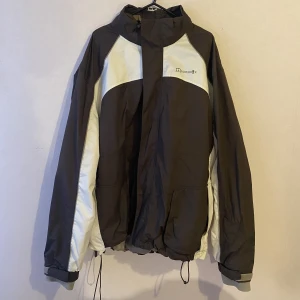 Vintage Mountainer skidjacka - I nyskick, använd en gång 
