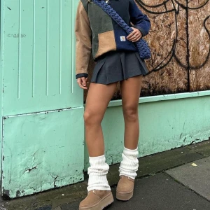 Kjol från zara - Helt ny kjol med shorts under från zara i storlek M, liten i strl, passar S och en mindre M❤️