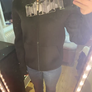 Puma tjocktröjan  - En puma tjocktröja som inte kommer till andvädning ( tryck inte på köp nu)❤️