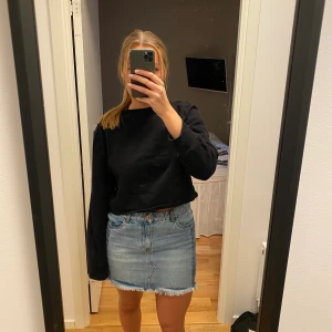 Jeanskjol - Jeanskjol ifrån Only. Storlek 36!  100kr + frakt 💕💕