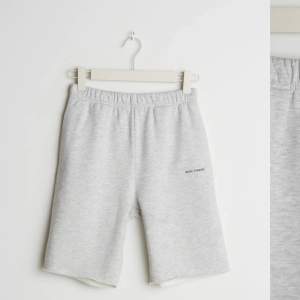 Sköna mjukis shorts från gina tricot x nicki studios. Strl xs/ s 150 kr plus frakt 