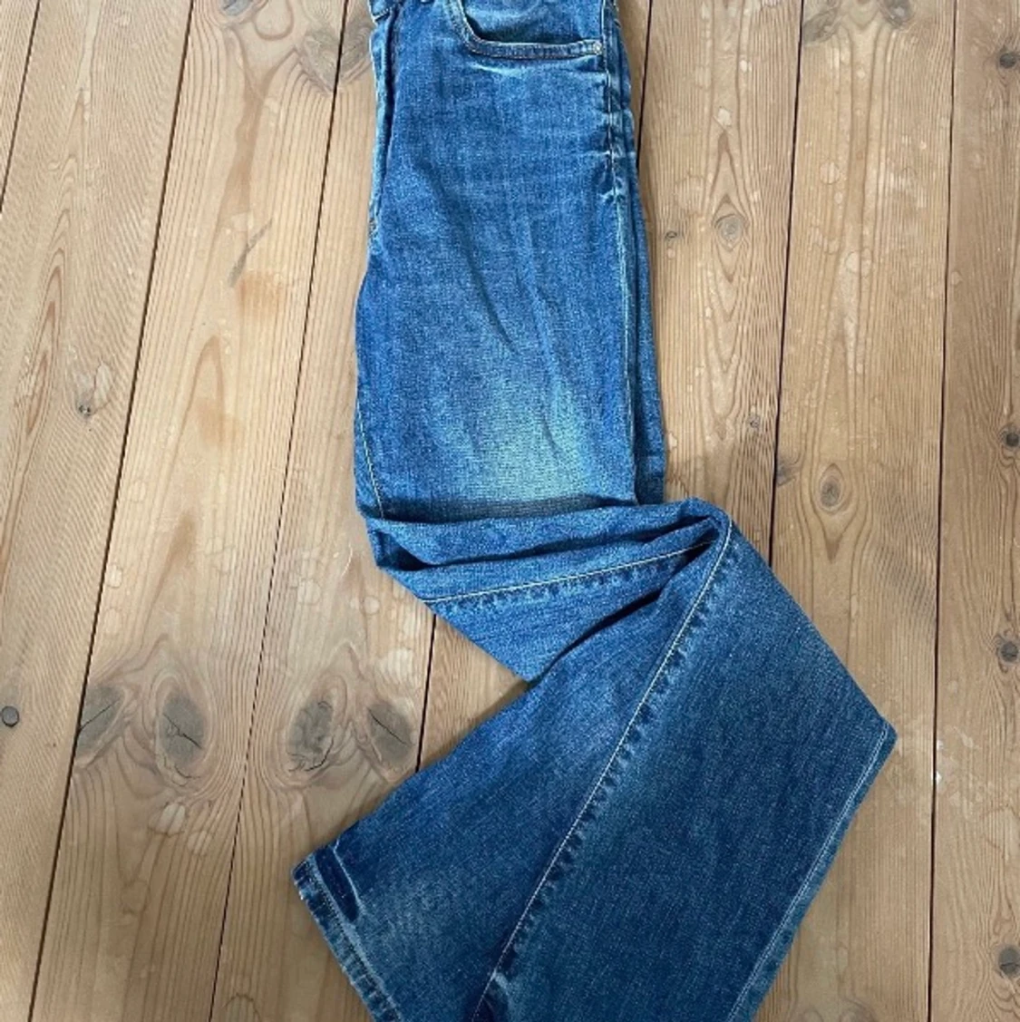 Acne jeans storlek 28/32 - 90